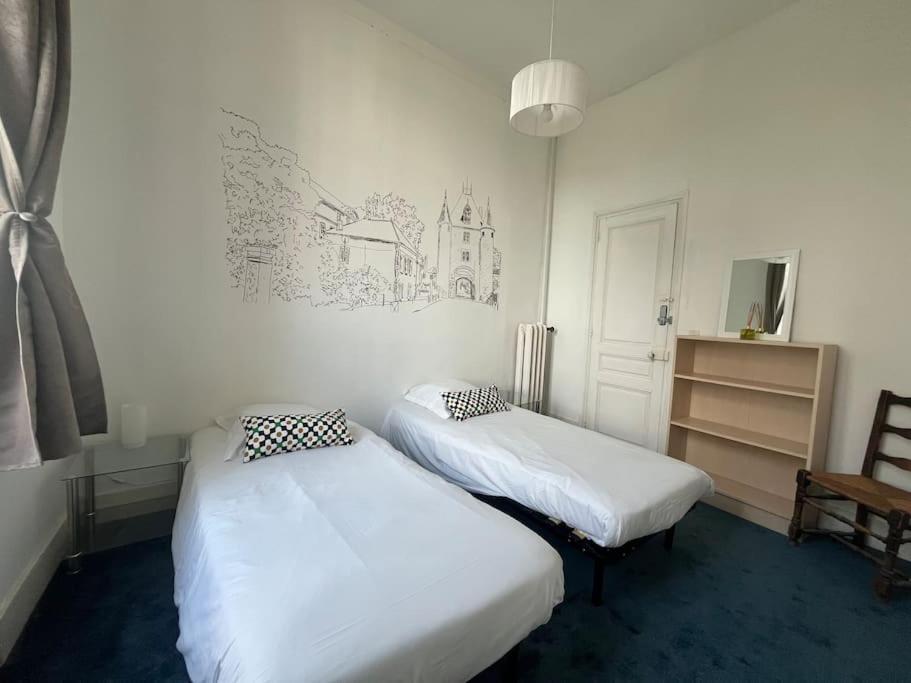 Вилла La Demeure De Margot - 24 Couchages Villeneuve-sur-Yonne Экстерьер фото